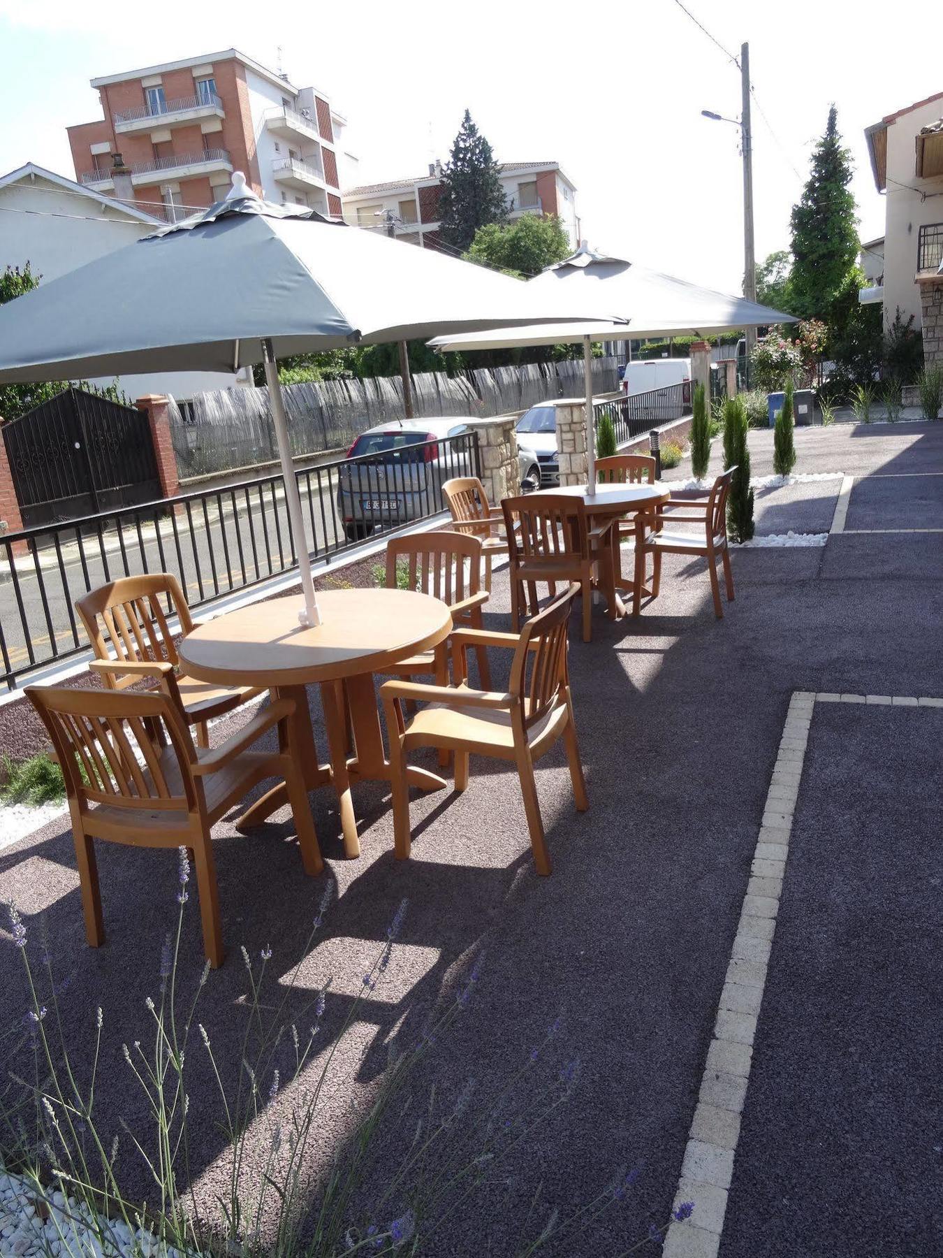 Hotel Prado Avec Parking - Proche Zenith Toulouse Dış mekan fotoğraf